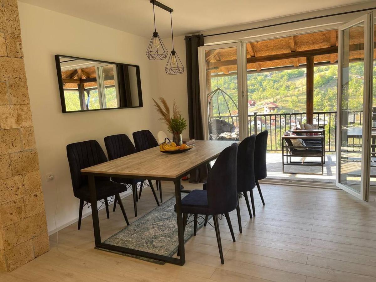 Vila Maslacak Popovici Luaran gambar