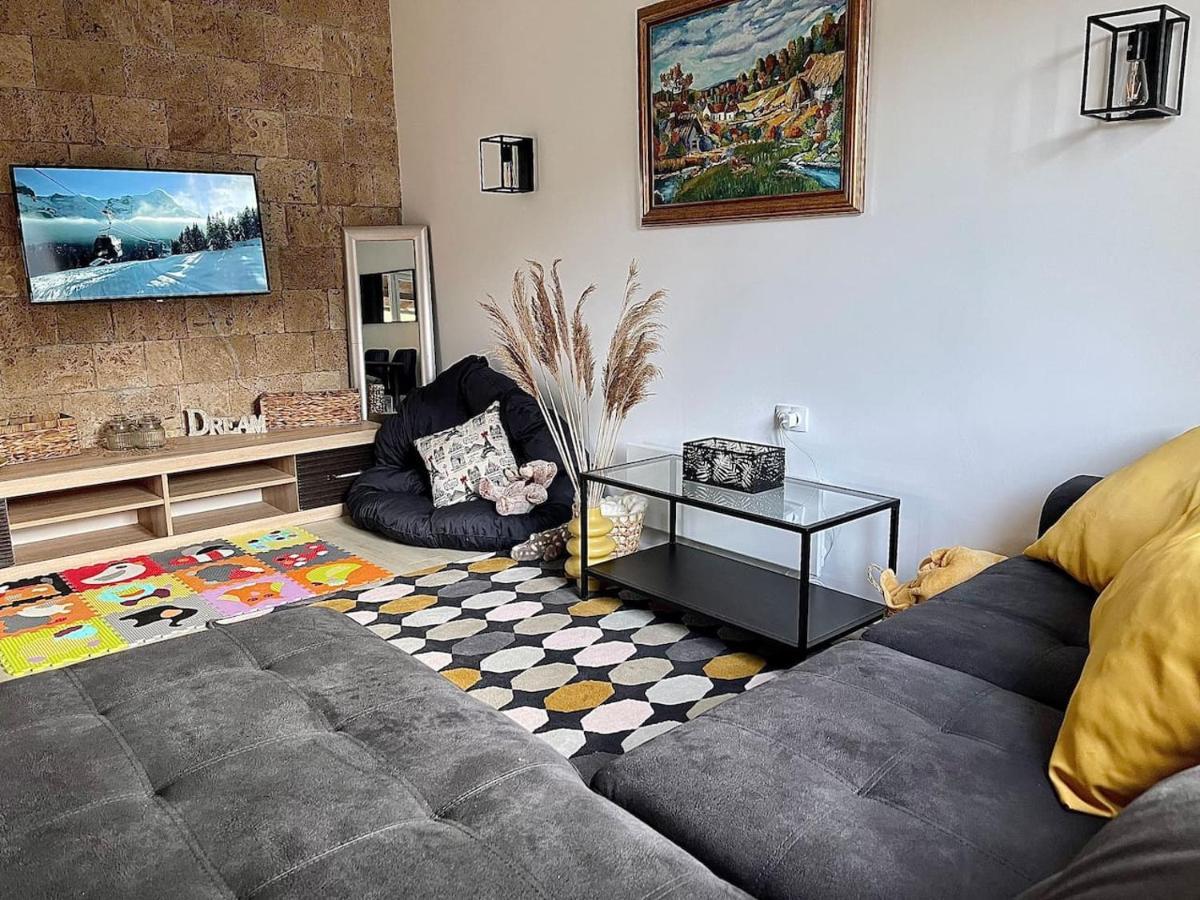 Vila Maslacak Popovici Luaran gambar